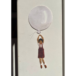 Hvid ballon med dreng